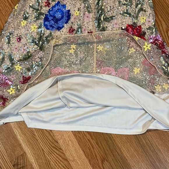 Mac Duggal Floral Embellished Spaghetti Strap Gown Size 12 NWT - Picture 15 of 17